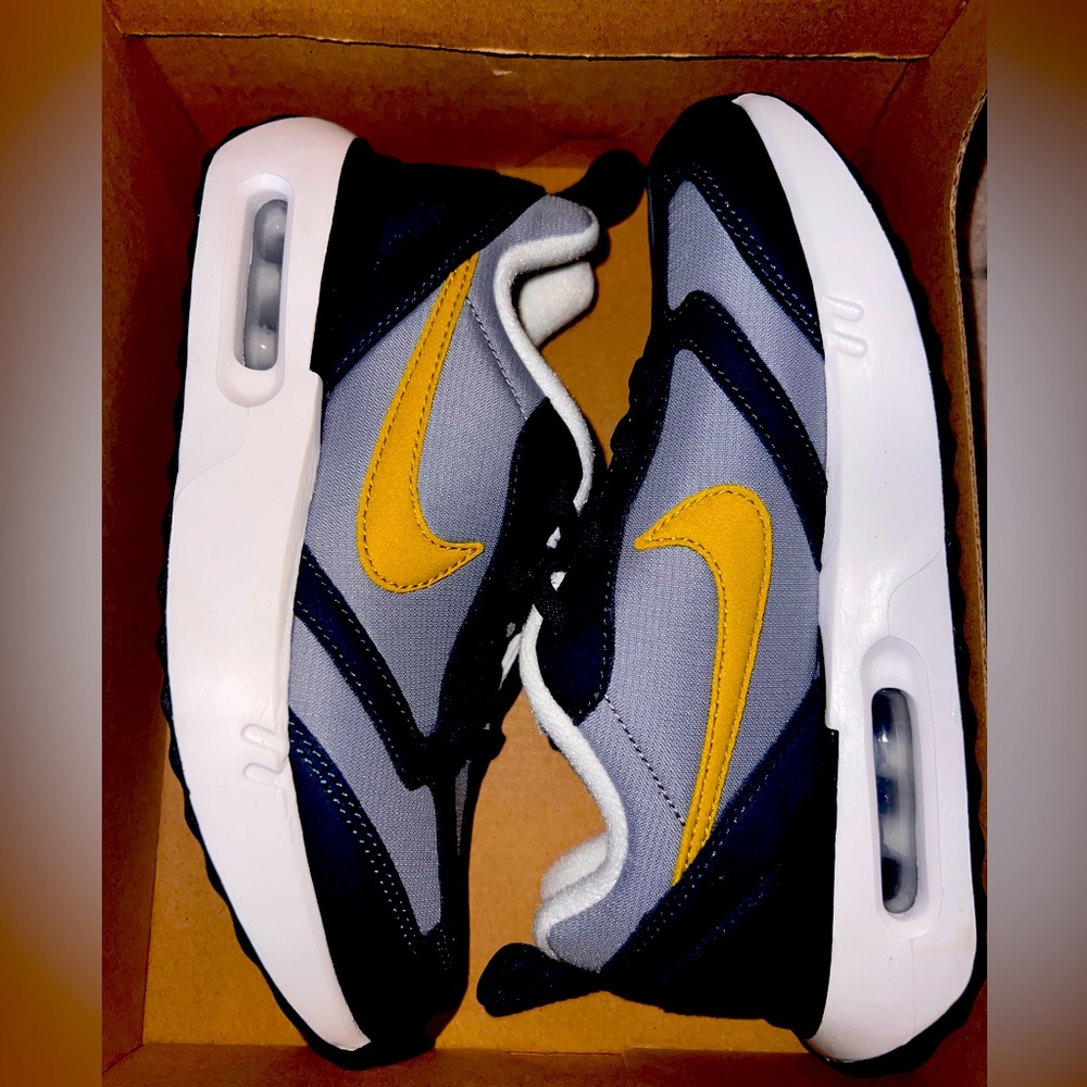 Kids Air Max Dawn